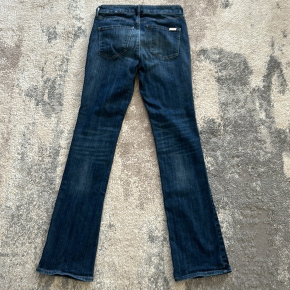 WHBM Mid-Rise Everyday Soft Denim™ Bootcut Jeans (2/26) - Picture 4 of 6